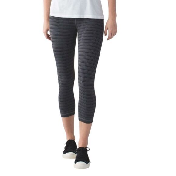 Lululemon Wunder Under Crop Legging Textured Stripe Slate Deep Coal Size 4 - Picture 1 of 8